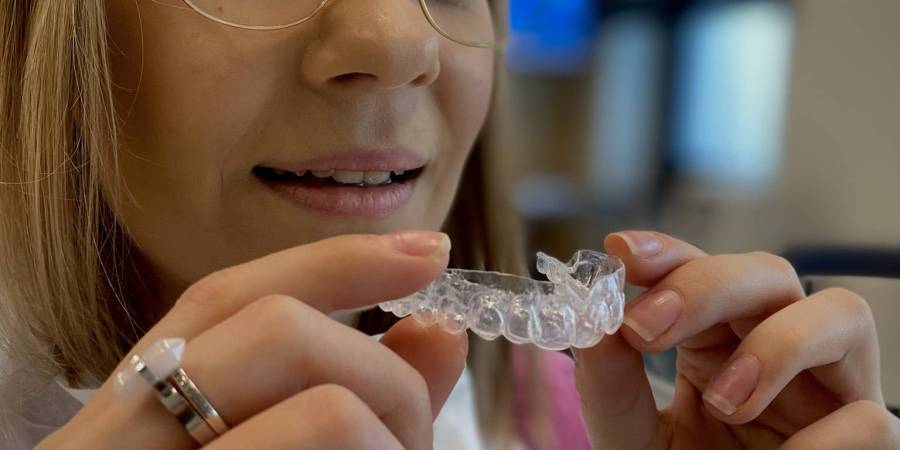 Wybielanie zębów metodą nakładkową 